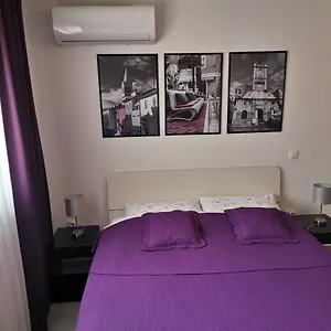Sea Gate Apartment