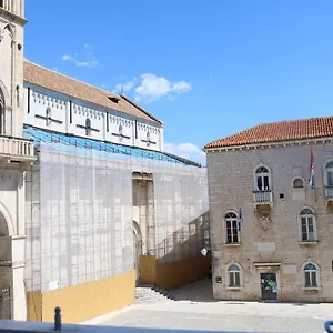 https://trogir-square-apartment.splithotels.org
